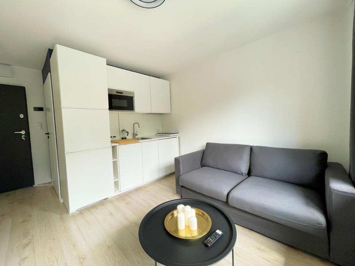 Batorego 18: White Oasis near Metro and National Park Warsaw Exterior photo